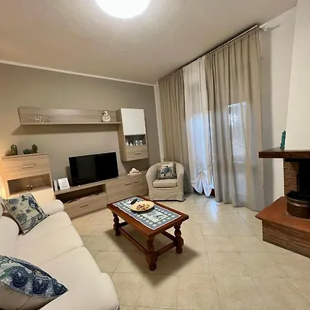 Sunflower Apartment *