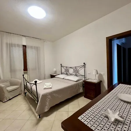 Sunflower Apartment *